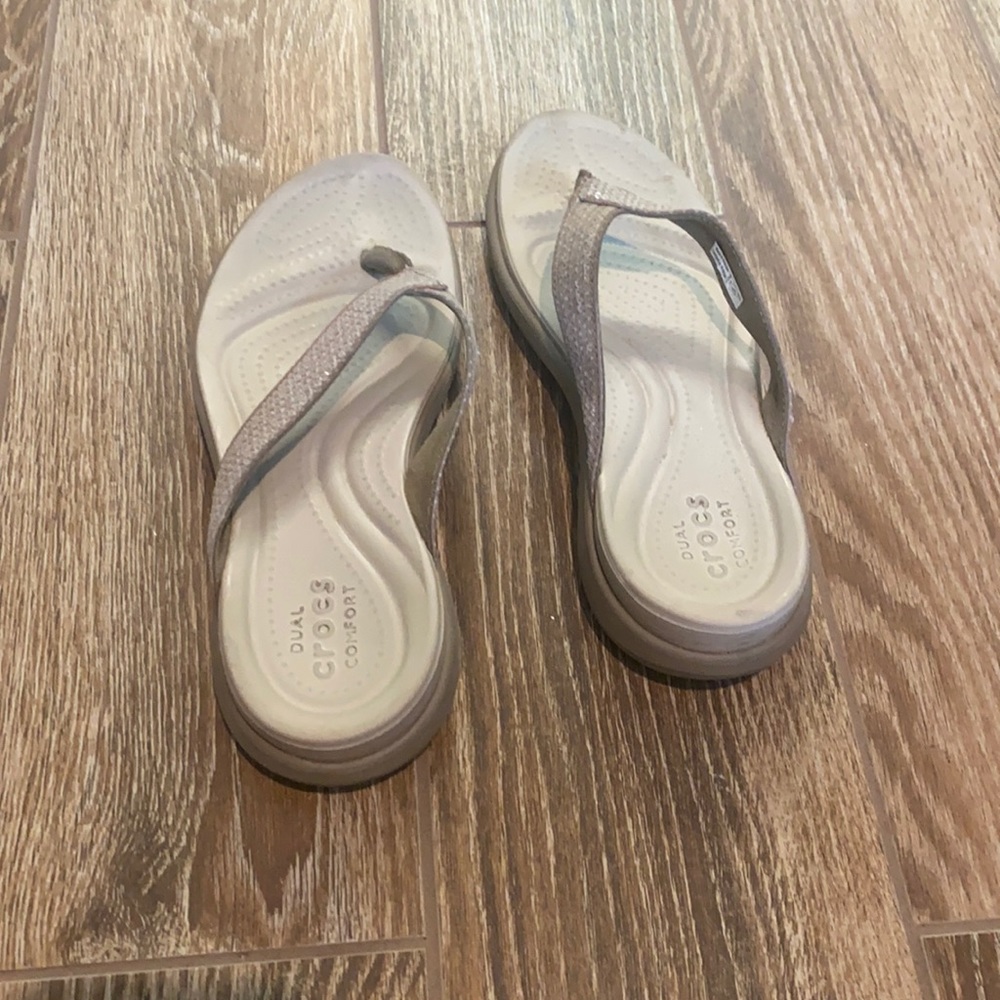 Women’s high arch support crocs flip flops